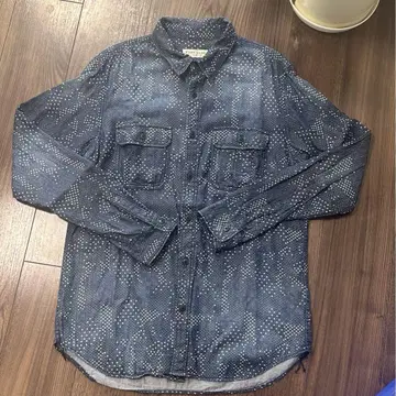 TYPE BLUE 다크 블루 도트 무늬 데님 셔츠