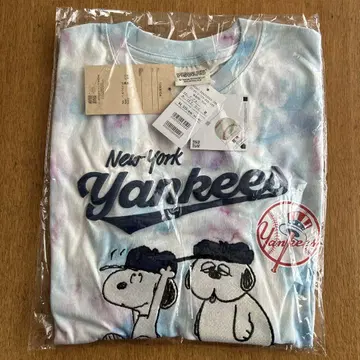 미개봉 New York Yankees 스누피 티셔츠