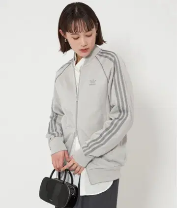 일본 국내 EXCLUSIVE adidas 트랙 자켓