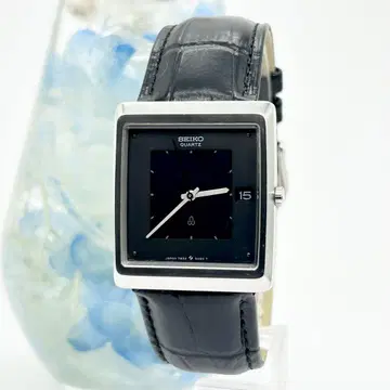 SEIKO 세이코 샤리오 스퀘어 빈티지 쿼츠 손목시계