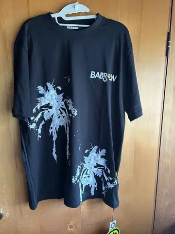 BARROW 야자수 그래픽 티셔츠