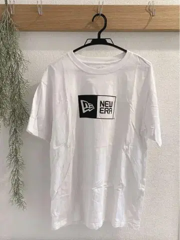 NEW ERA 반팔 티셔츠 화이트