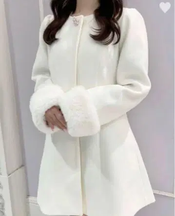 evelyn 화이트 퍼 코트