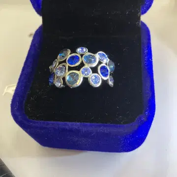 파란색 스톤 반지