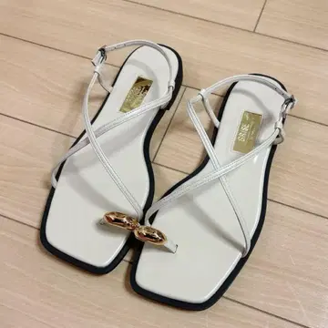 le Talon GRISE 메탈 링 크로스 플립플랍