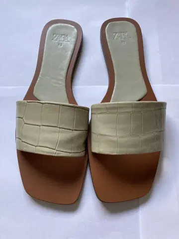 ZARA 샌들 악어 엠보싱 40