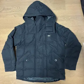 LACOSTE 블랙 후드 부착 다운 자켓