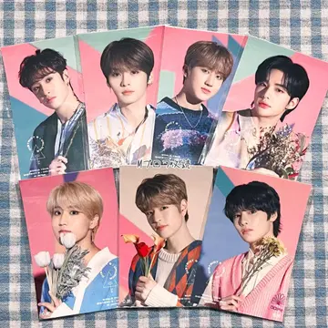 Straykids 스키즈 District 9 unlock 스티커 각 1
