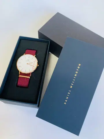 Daniel Wellington 시계 버건디