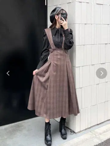 EATME 이토미 턱 플리츠 롱 점프스커트 브라운
