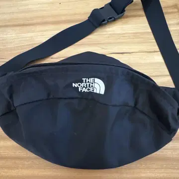 THE NORTH FACE 바디백 블랙