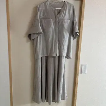 부즈루드 그레이 반팔 셋업