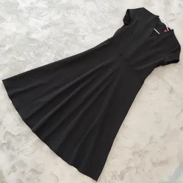 CORSO ROSSO V넥 롱 원피스 플레어 반팔 블랙 M