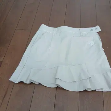 베이지 프릴 스커트 여성용 골프
