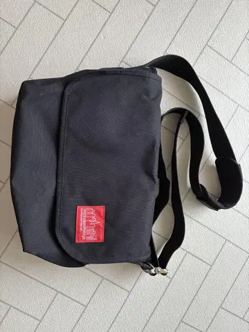 MANHATTAN PORTAGE 블랙 숄더백
