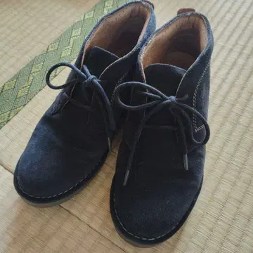블랙 스웨이드 처카 부츠