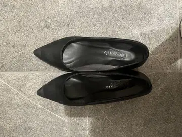 24cm 기간 한정 가격 인하!! 블랙 플레인 펌프스