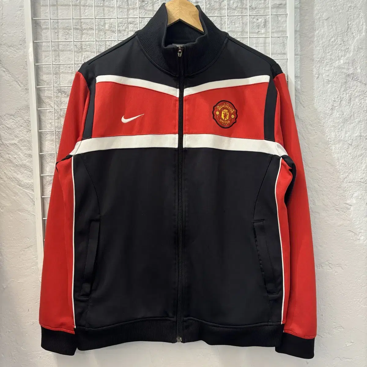 ãŠã§ã¢ 00s Old NIKE Manchester United Hoodie 00s Old NIKE Manchester United Hoodie ð¥ VINTAGE EMBROIDERED