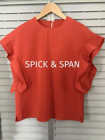 SPICK & SPAN 소매 플레어 프렌치 슬리브 블라우스