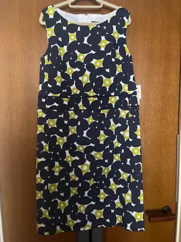 새상품 PASA DE COCO 슬리브리스 무릎 기장 원피스 35000엔