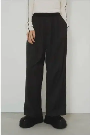 Knuth Marf/원턱 스트라이프 이지 슬랙스