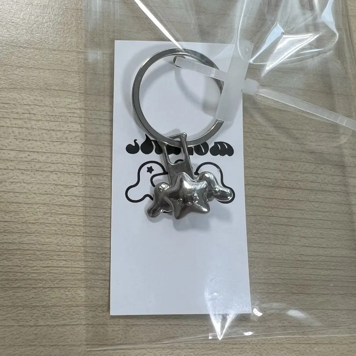 NCT | 엔시티 Nct wish x Shalom Club Wish Chuu Keyring on