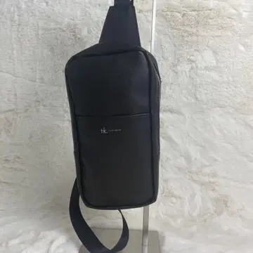 [미사용급] 다케오 키쿠치 바디백 숄더백 블랙 컴팩트