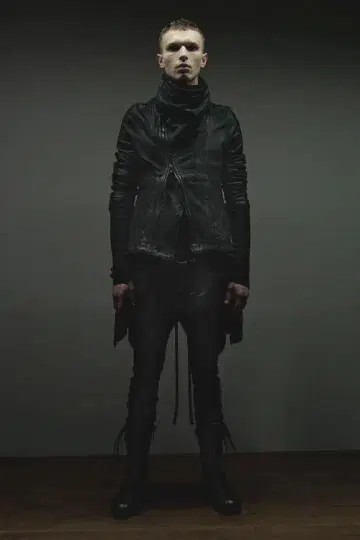 julius 22aw 카울 넥 가죽 라이더 자켓 2 블랙