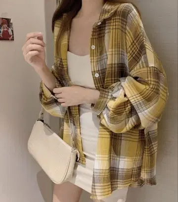 Ada. 레귤러 칼라 체크무늬 셔츠 yellow