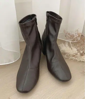 apresjour 스트레치 숏부츠 다크 브라운