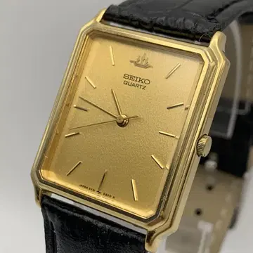 Seiko 세이코 5Y31-5A30 골드 컬러 쿼츠 남성용