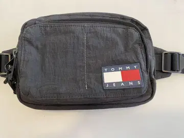 TOMMY JEANS 바디백 블랙