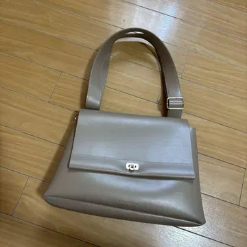 MACARONIC STYLE 베이지 핸드백