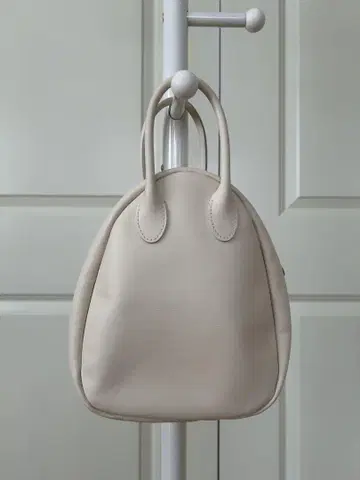 Tandey 탄디 에그 토트 화이트