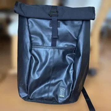Chrome 블랙 백팩