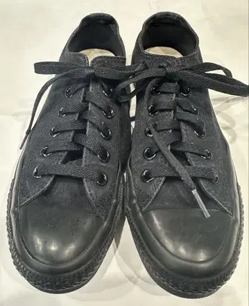 CONVERSE 블랙 스니커즈