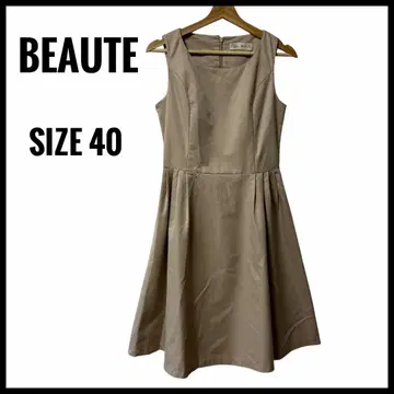 [새상품급] 레지나 BEAUTE 슬리브리스 플레어 원피스 사이즈 40