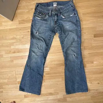 TRUE RELIGION JOEY 데미지 가공 데님 플레어 팬츠