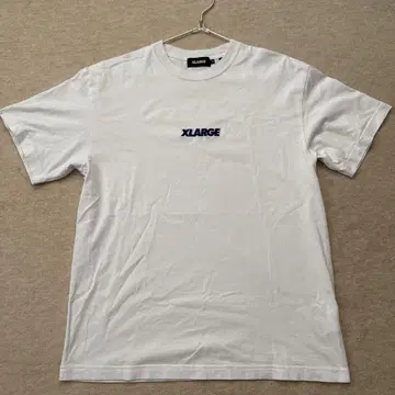XLARGE 화이트 티셔츠