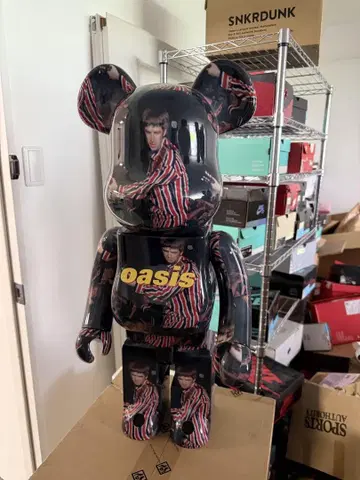 Oasis 베어브릭 피규어 1000%