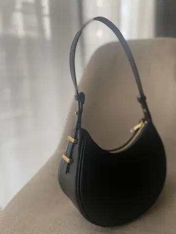 Mila Owen 블랙 숄더백