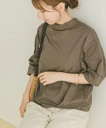 ITEMS URBAN RESEARCH 5부 소매 하이넥 블라우스