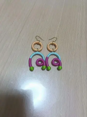 moeq 귀걸이