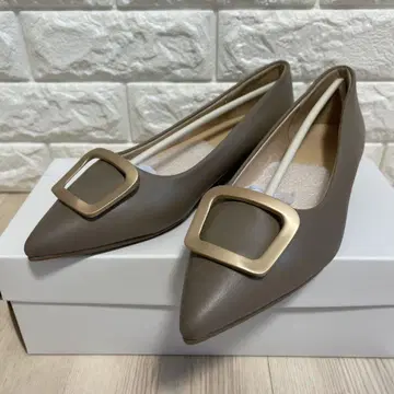 새상품 EVOL metoka 골드 버클 스틸레토 펌프스 23cm