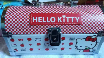 HELLO KITTY BOX 하트&사과 무늬