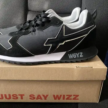 W6YZ 블랙 스니커즈