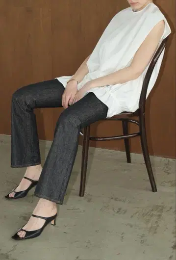 CLANE HIP HANG DENIM PANTS