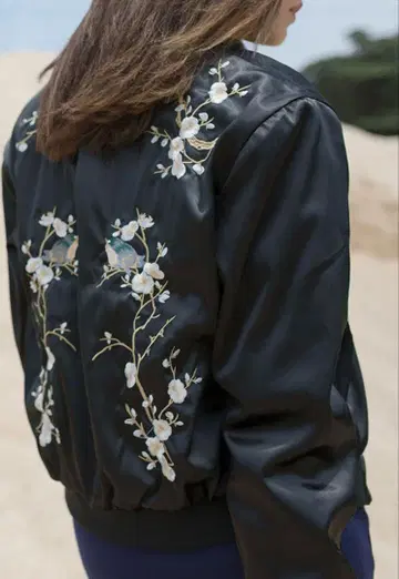 ZARA Sakura Bomber Jacket 블랙 S