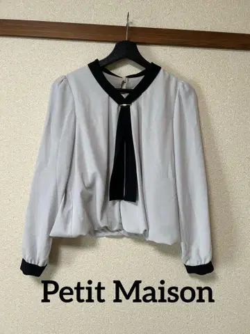 Petit Maison 블라우스