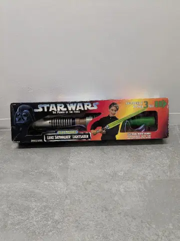 STAR WARS LUKE SKYWALKER LIGHTSABER